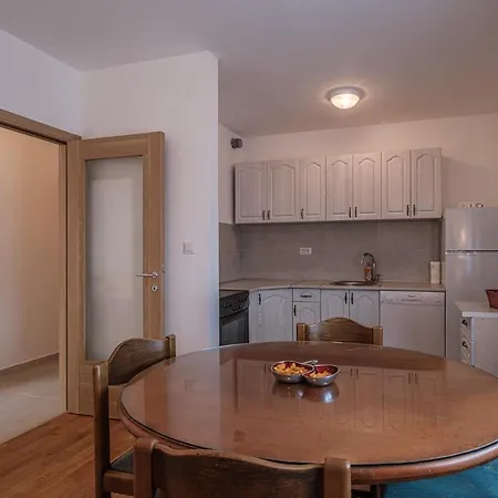 One Bed - Stari Aerodrom Podgorica